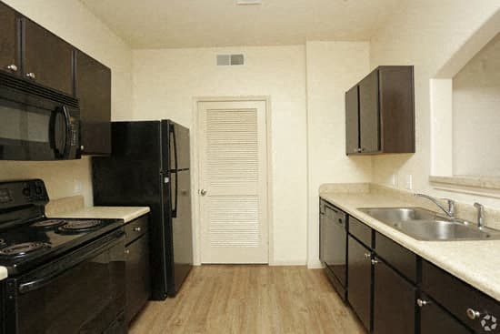 Gallery Photo 11
